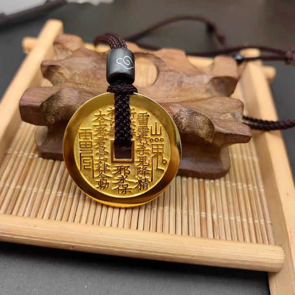 “Coin of the Mountain Spirit” — 999 Silver Bagua Talisman Necklace
