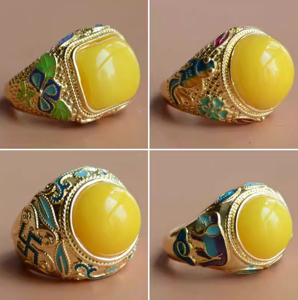 Golden Earth Ring – Adjustable Beeswax Amber Statement Ring