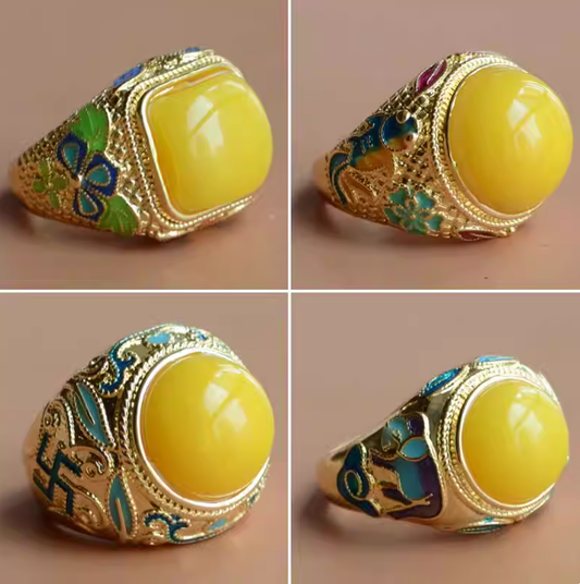 Golden Earth Ring – Adjustable Beeswax Amber Statement Ring