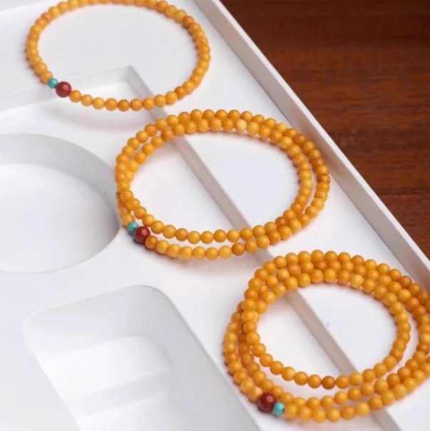 Golden Harmony – Multi-Layer Beeswax Amber Bracelet with Accent Beads